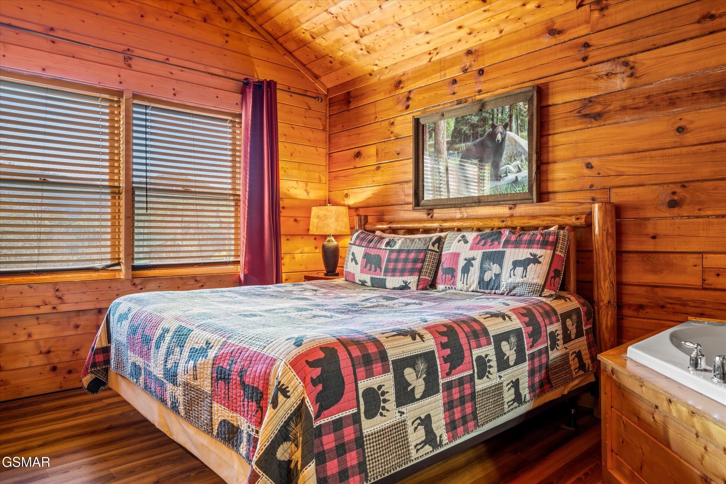 633 Chickasaw Gap Way Pigeon Forge TN 37863