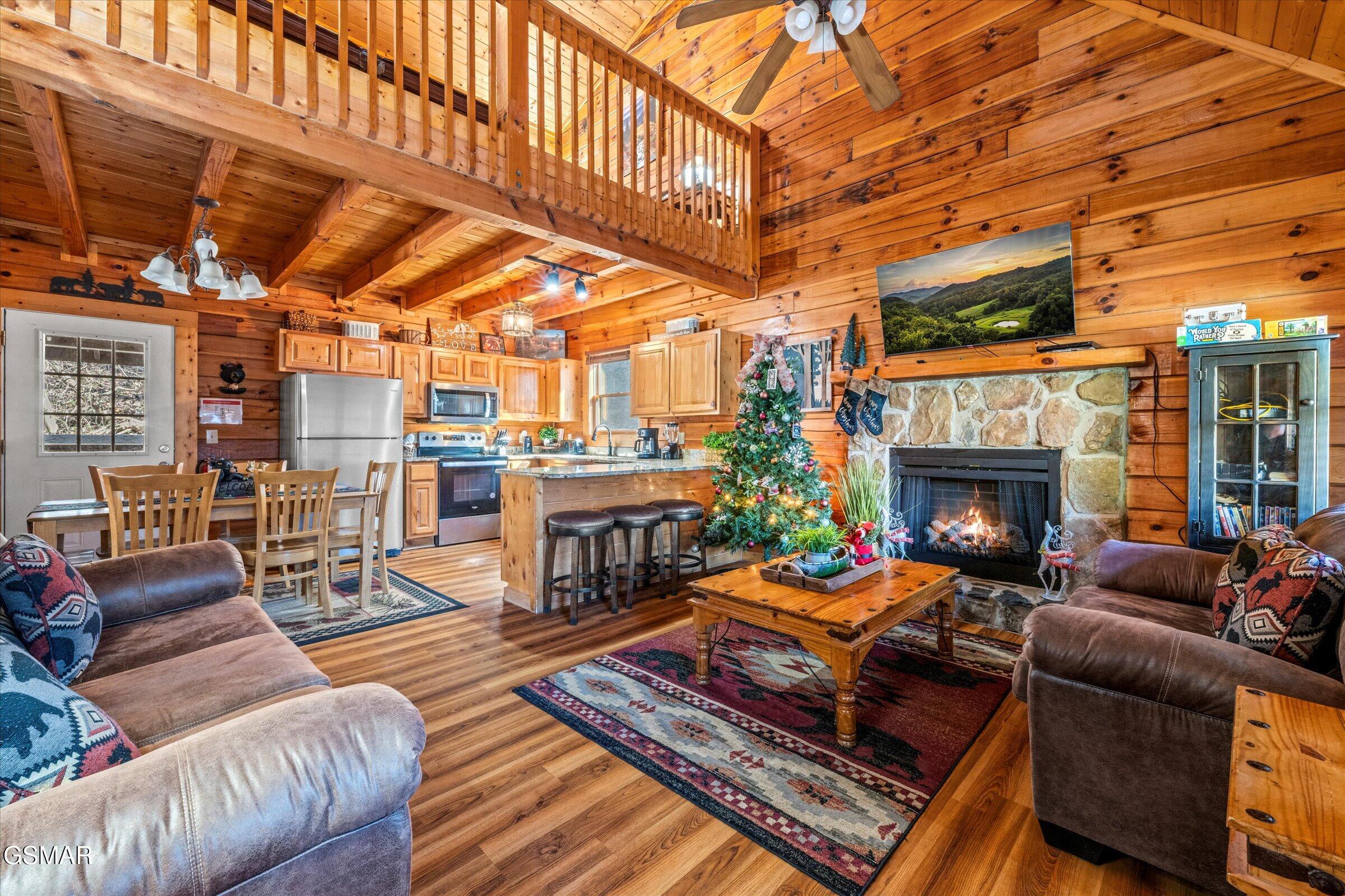 633 Chickasaw Gap Way Pigeon Forge TN 37863