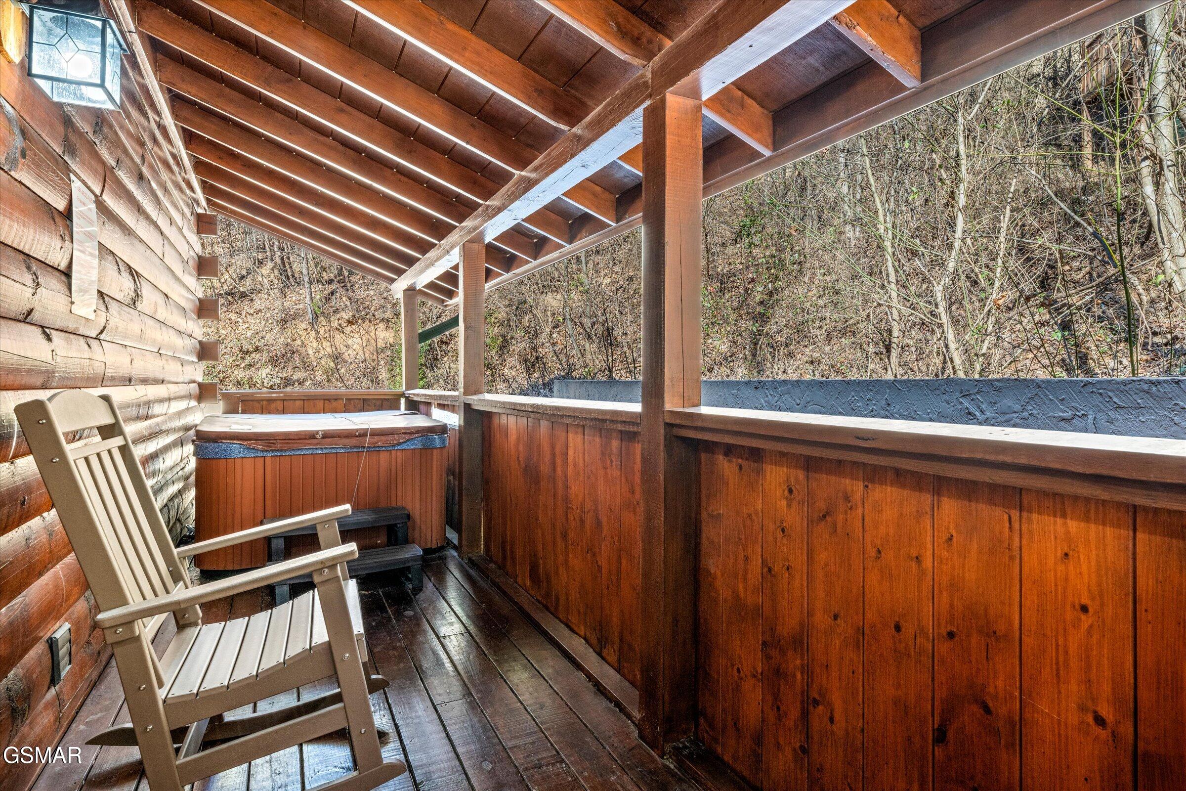 633 Chickasaw Gap Way Pigeon Forge TN 37863