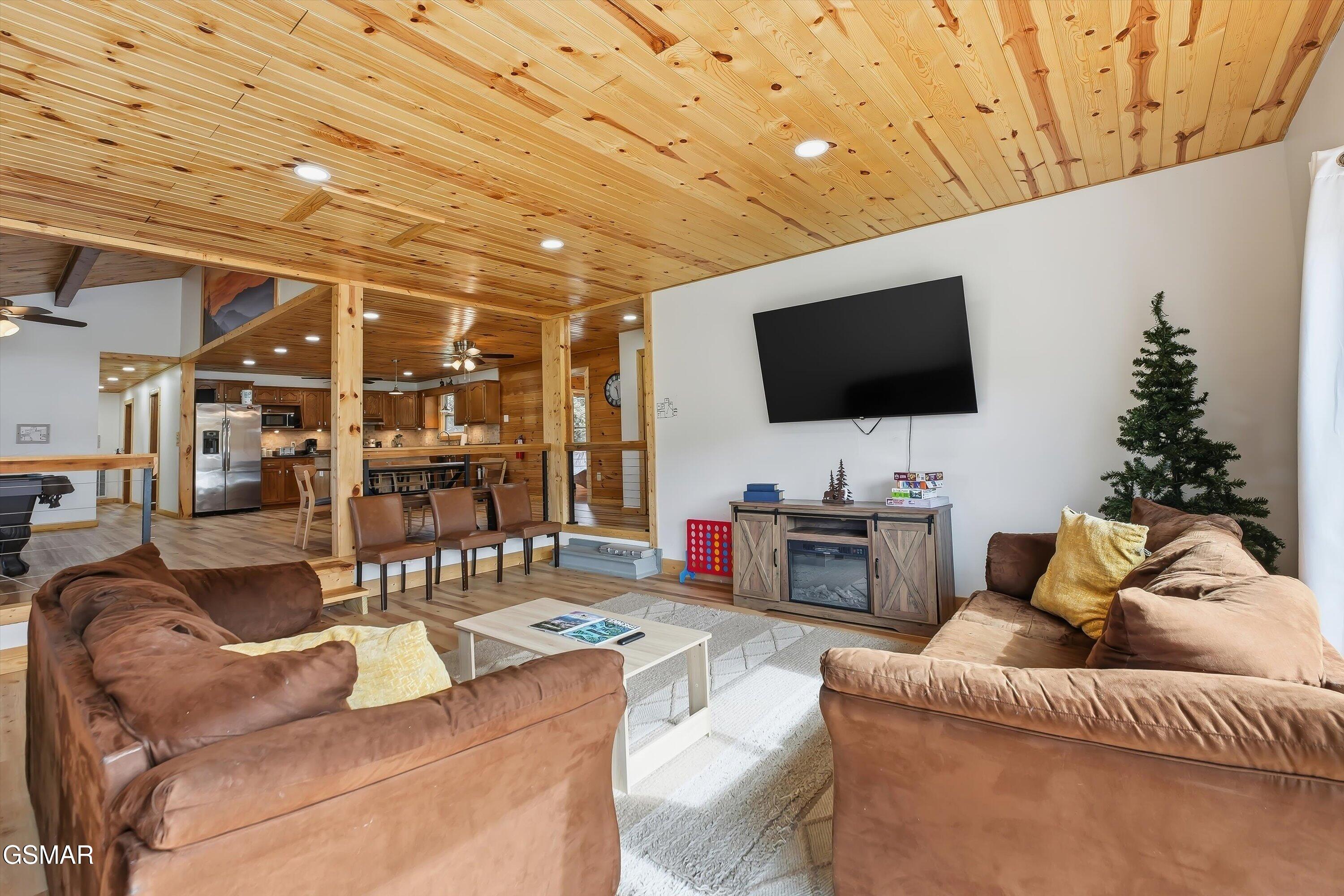 3180 Covemont Road Sevierville TN 37862