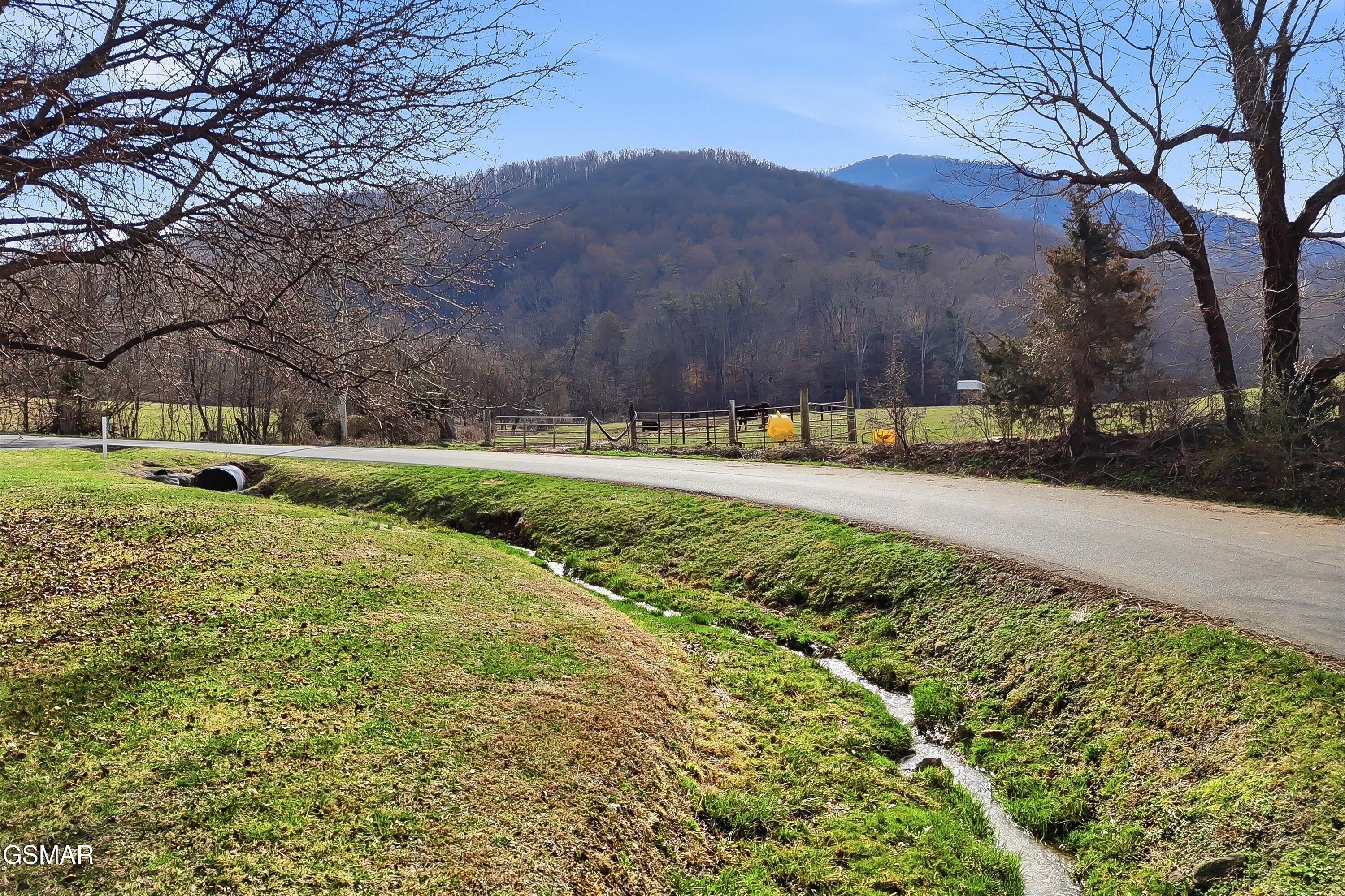 3180 Covemont Road Sevierville TN 37862