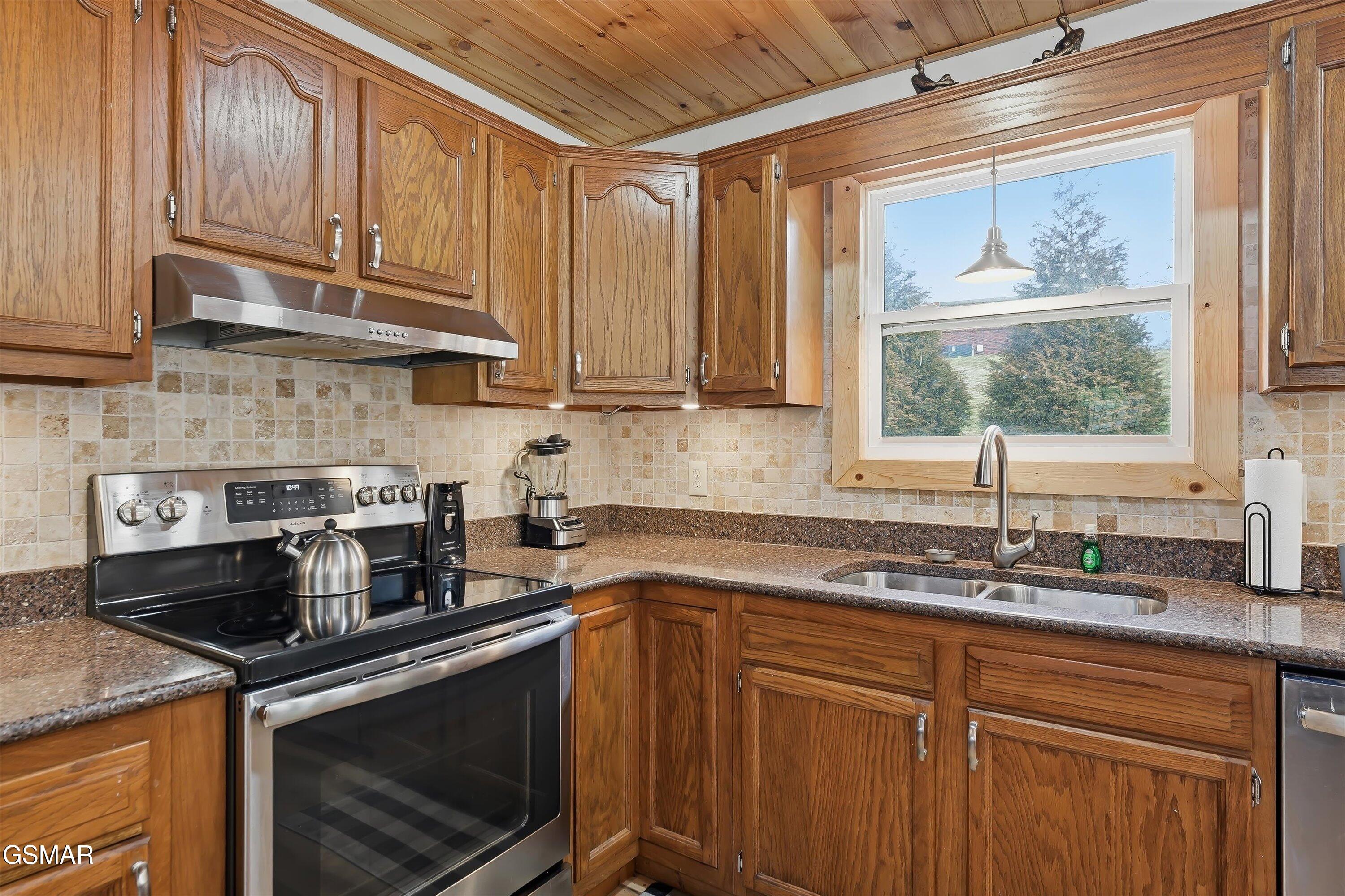 3180 Covemont Road Sevierville TN 37862