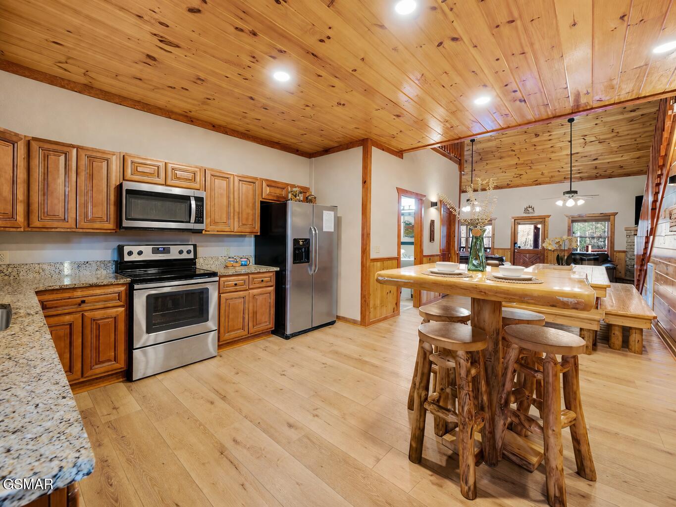 225 Maranatha Way Cosby TN 37722