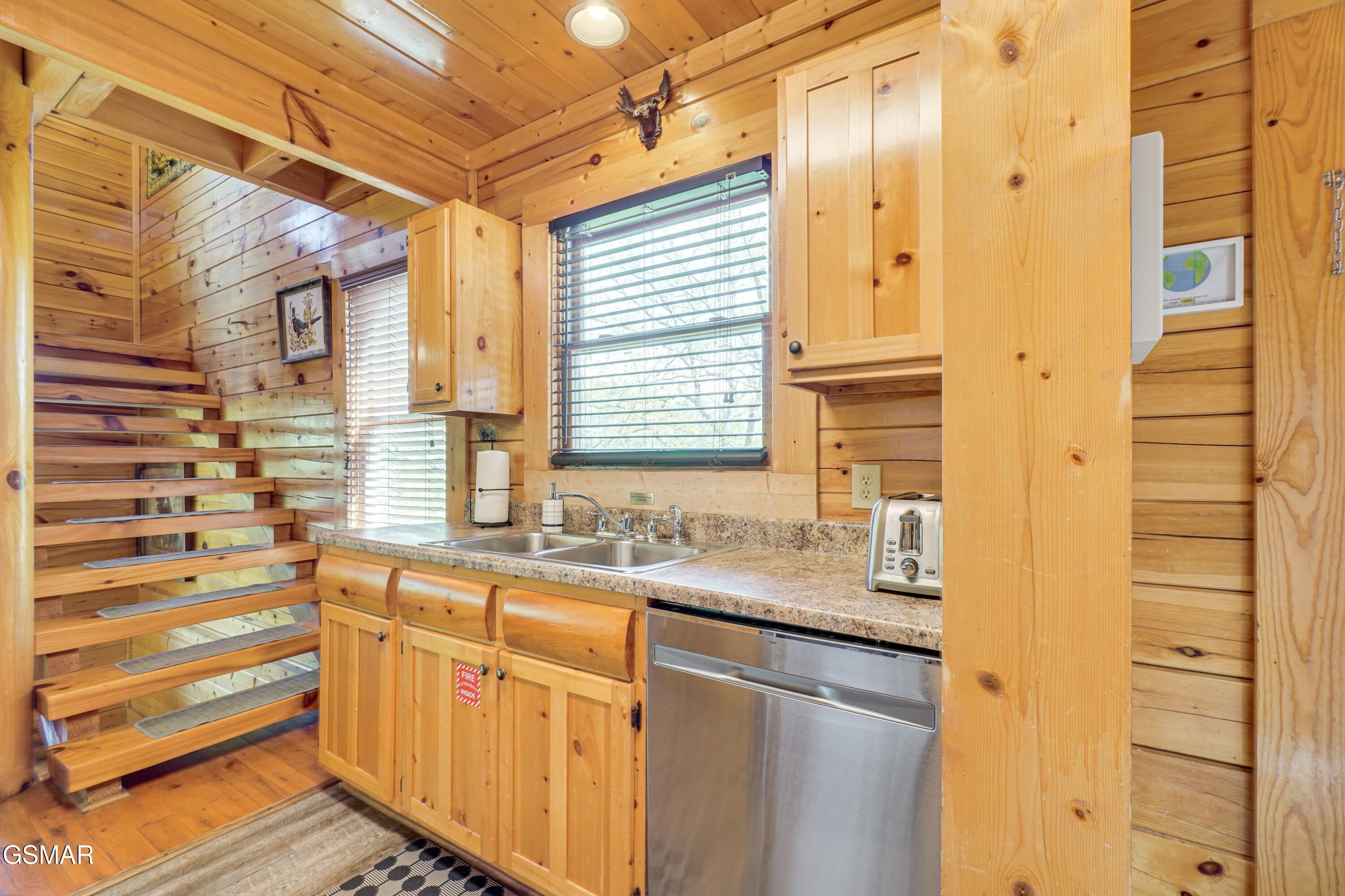 2867 White Oak Ridge Lane Sevierville TN 37862