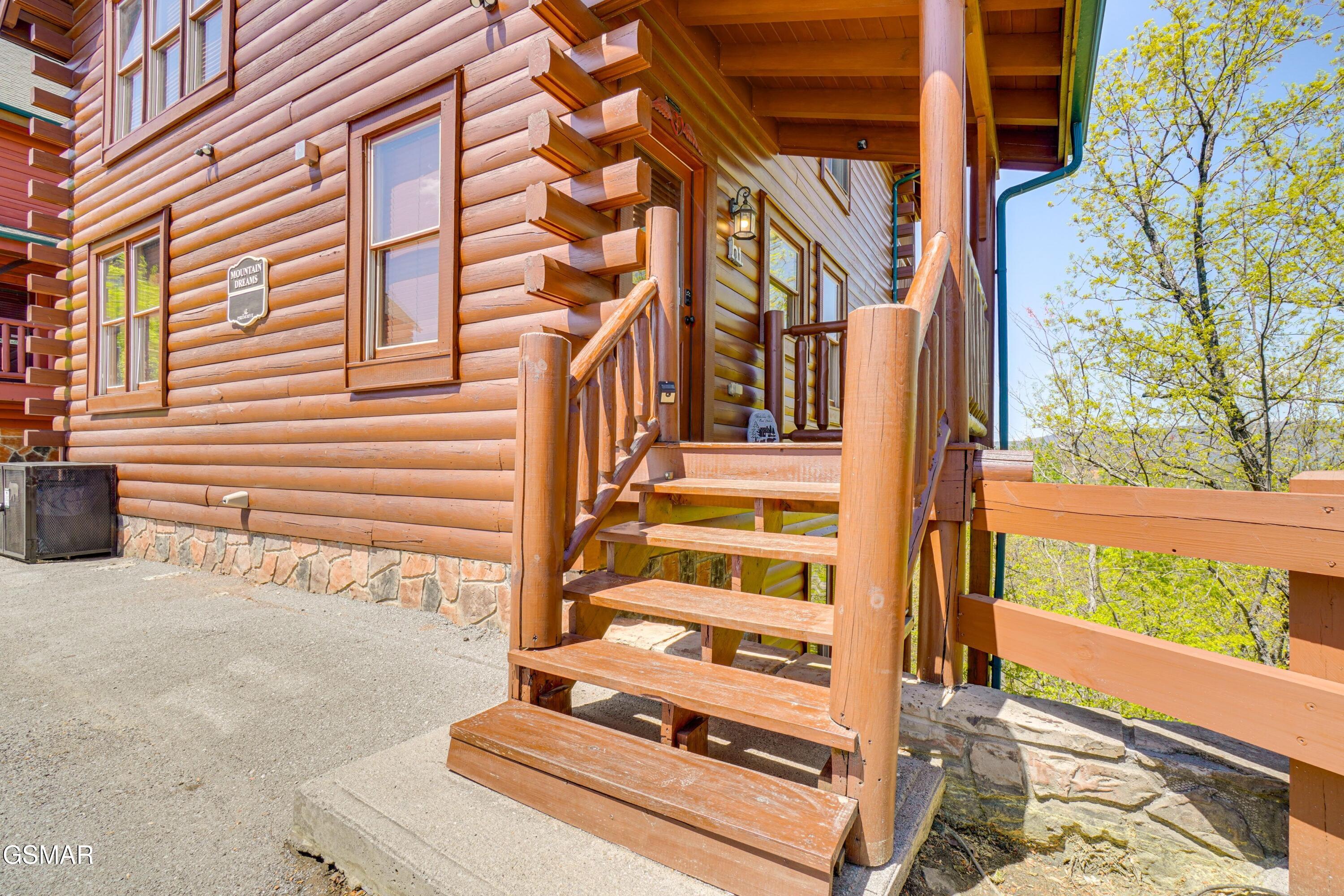 2867 White Oak Ridge Lane Sevierville TN 37862