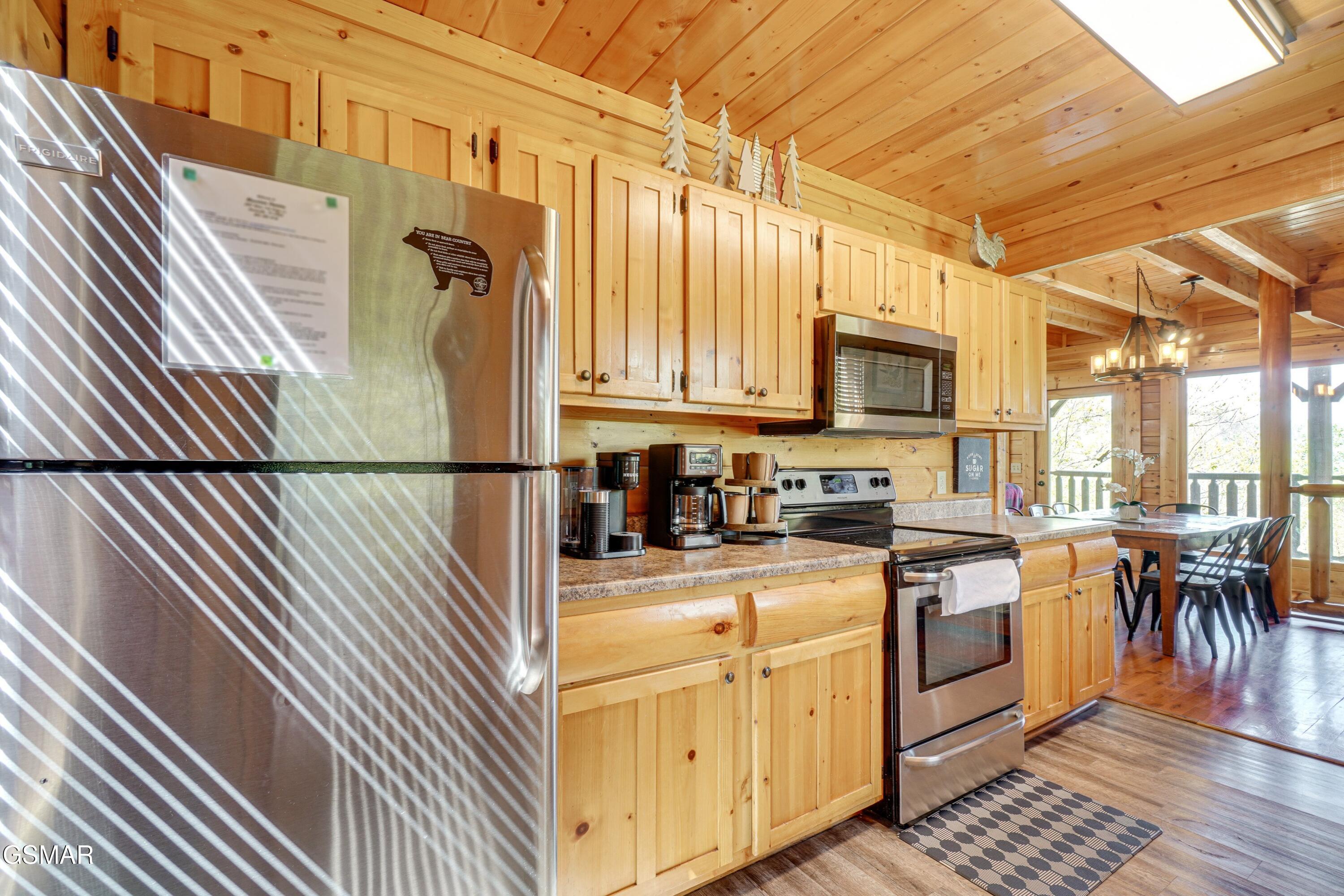 2867 White Oak Ridge Lane Sevierville TN 37862