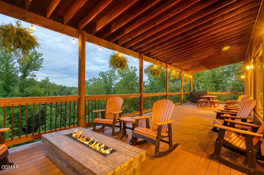1153 Woodland Trek Lane Sevierville TN 37876