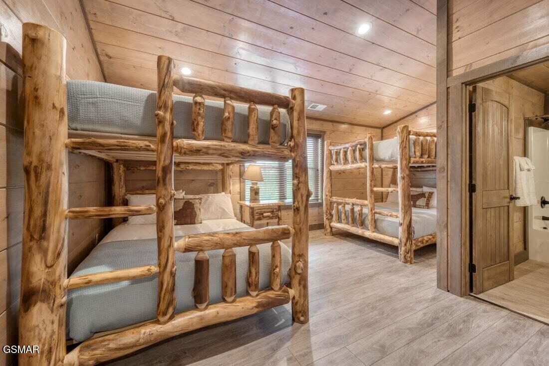 1153 Woodland Trek Lane Sevierville TN 37876