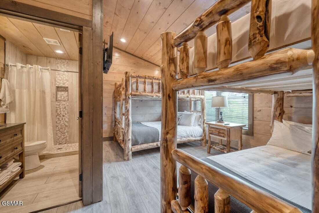 1153 Woodland Trek Lane Sevierville TN 37876