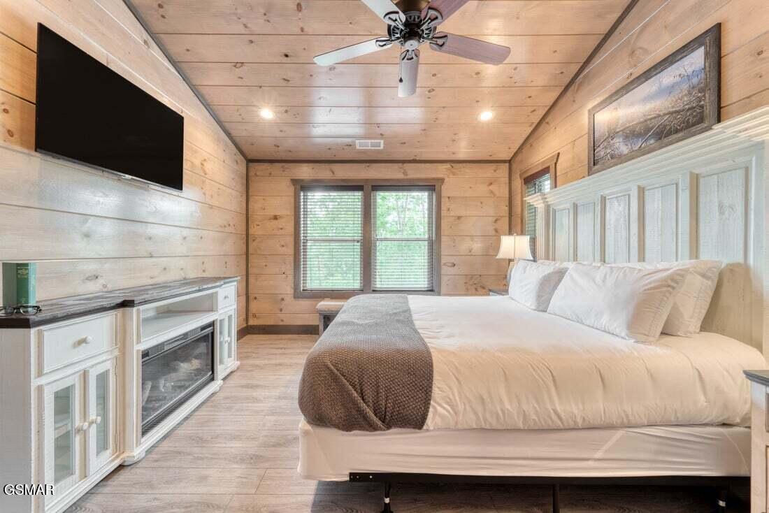 1153 Woodland Trek Lane Sevierville TN 37876