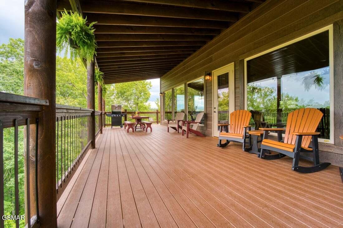 1153 Woodland Trek Lane Sevierville TN 37876