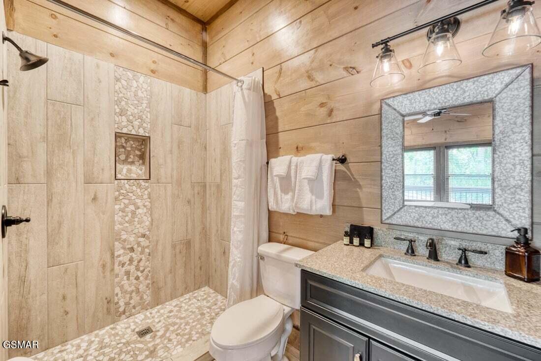 1153 Woodland Trek Lane Sevierville TN 37876