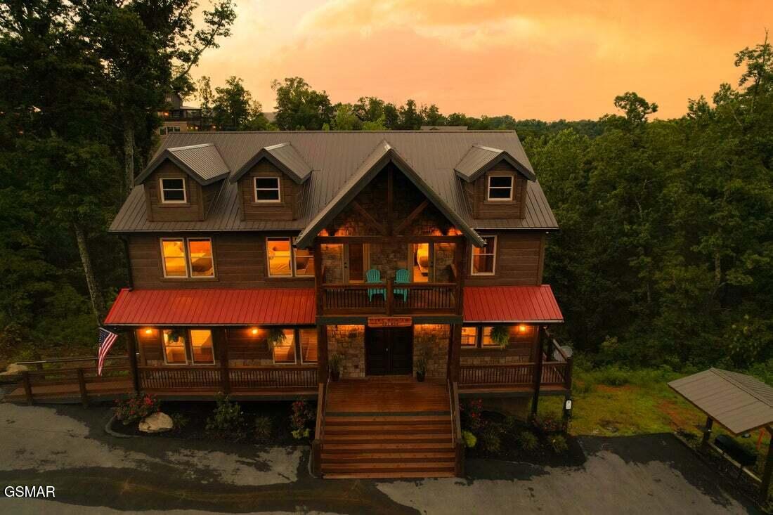 1153 Woodland Trek Lane Sevierville TN 37876