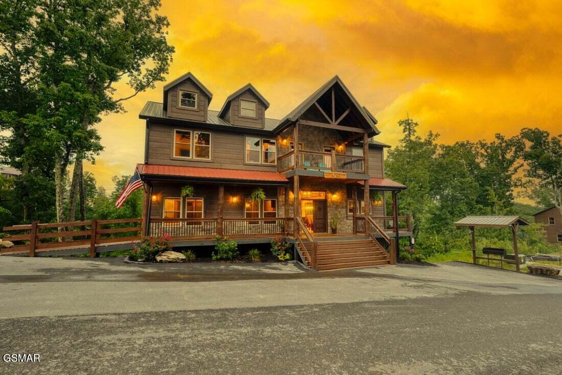 1153 Woodland Trek Lane Sevierville TN 37876