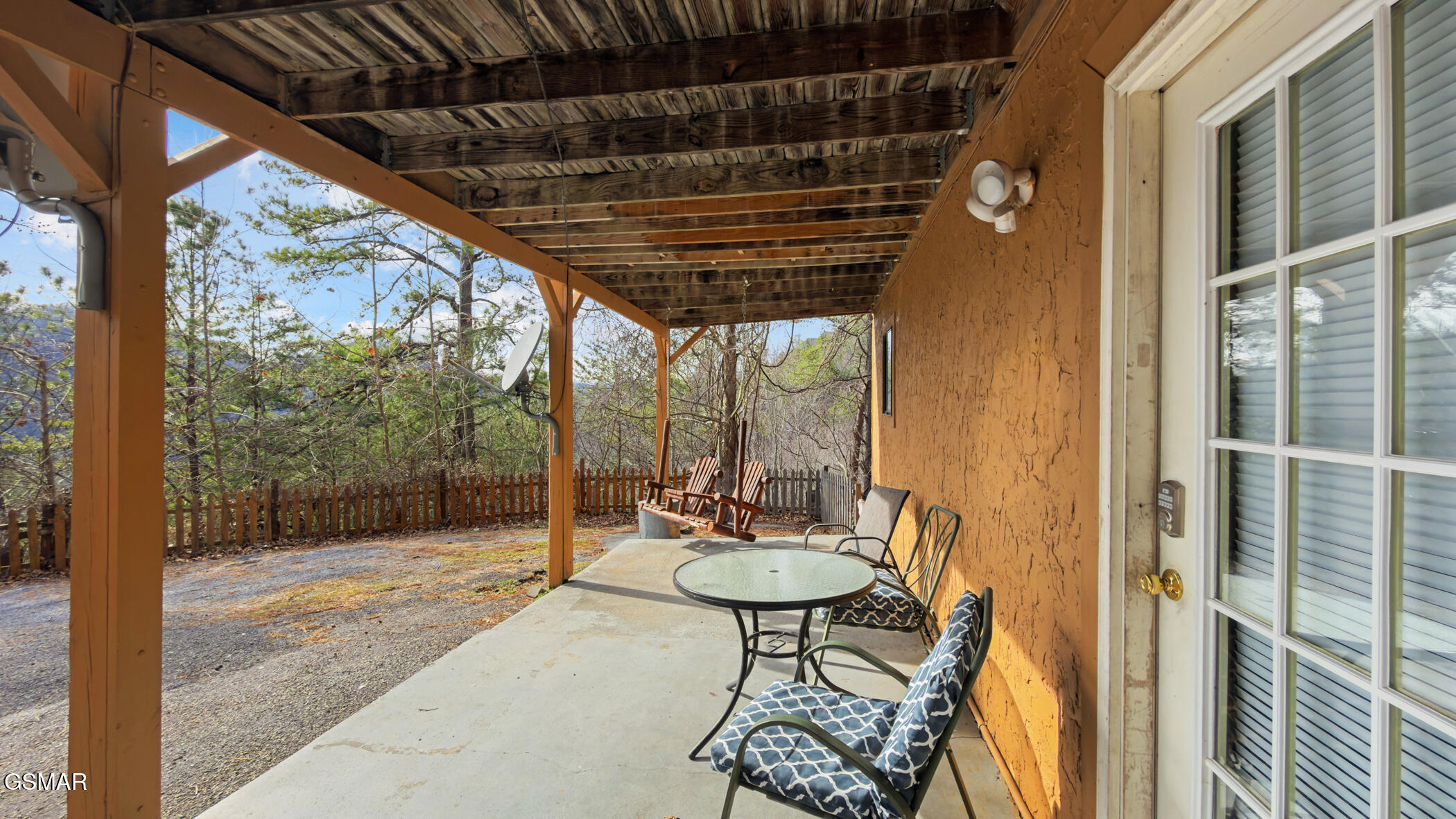 1122 Eagle Pointe Way Pigeon Forge TN 37863