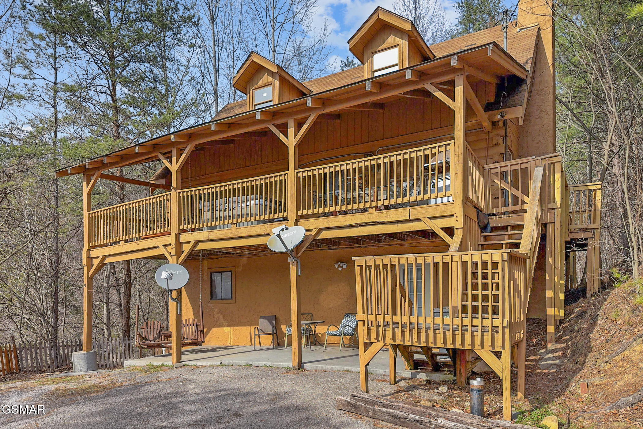 1122 Eagle Pointe Way Pigeon Forge TN 37863