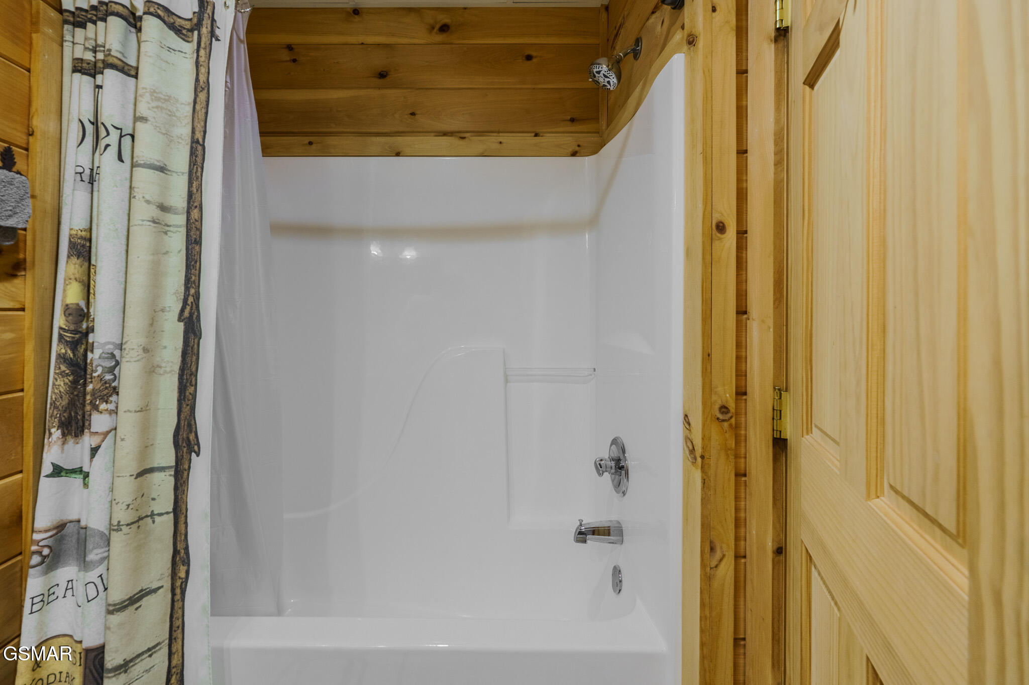 1554 Bear Valley Road Sevierville TN 37876