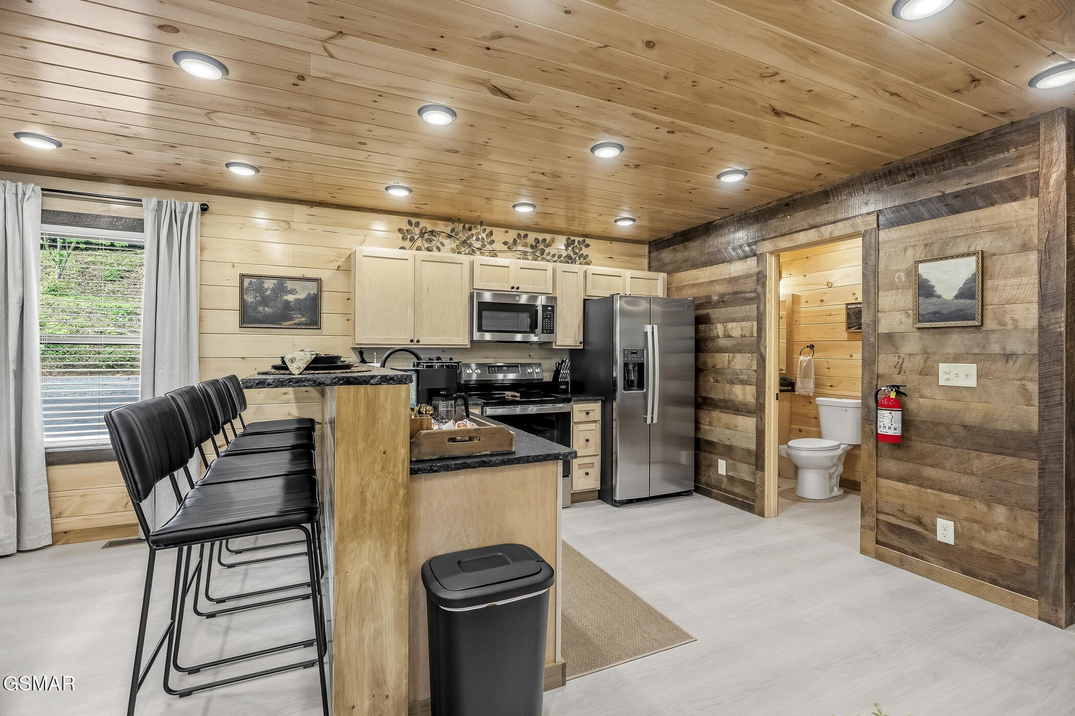 1642 Lake Drive Gatlinburg TN 37738