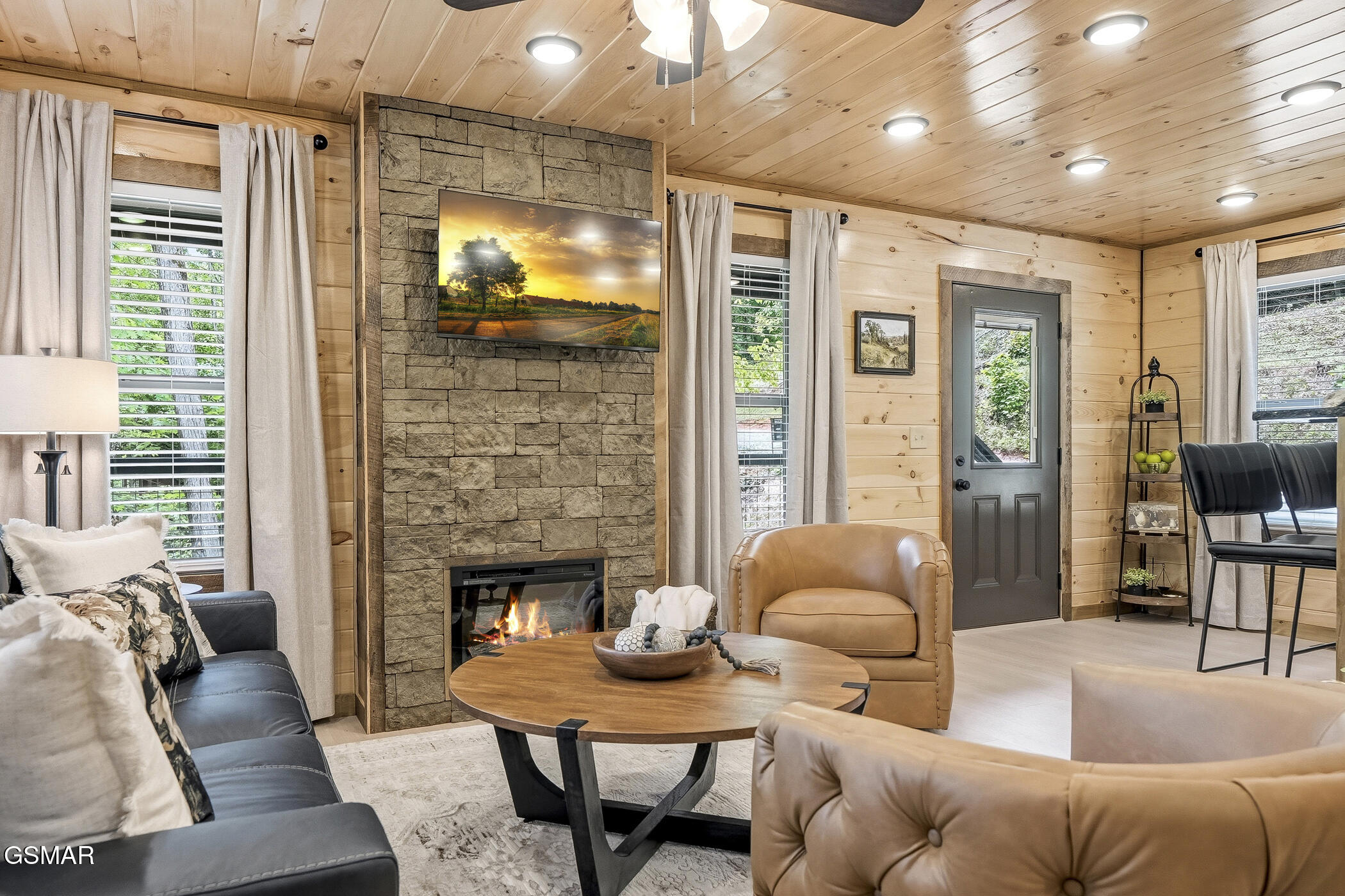 1642 Lake Drive Gatlinburg TN 37738