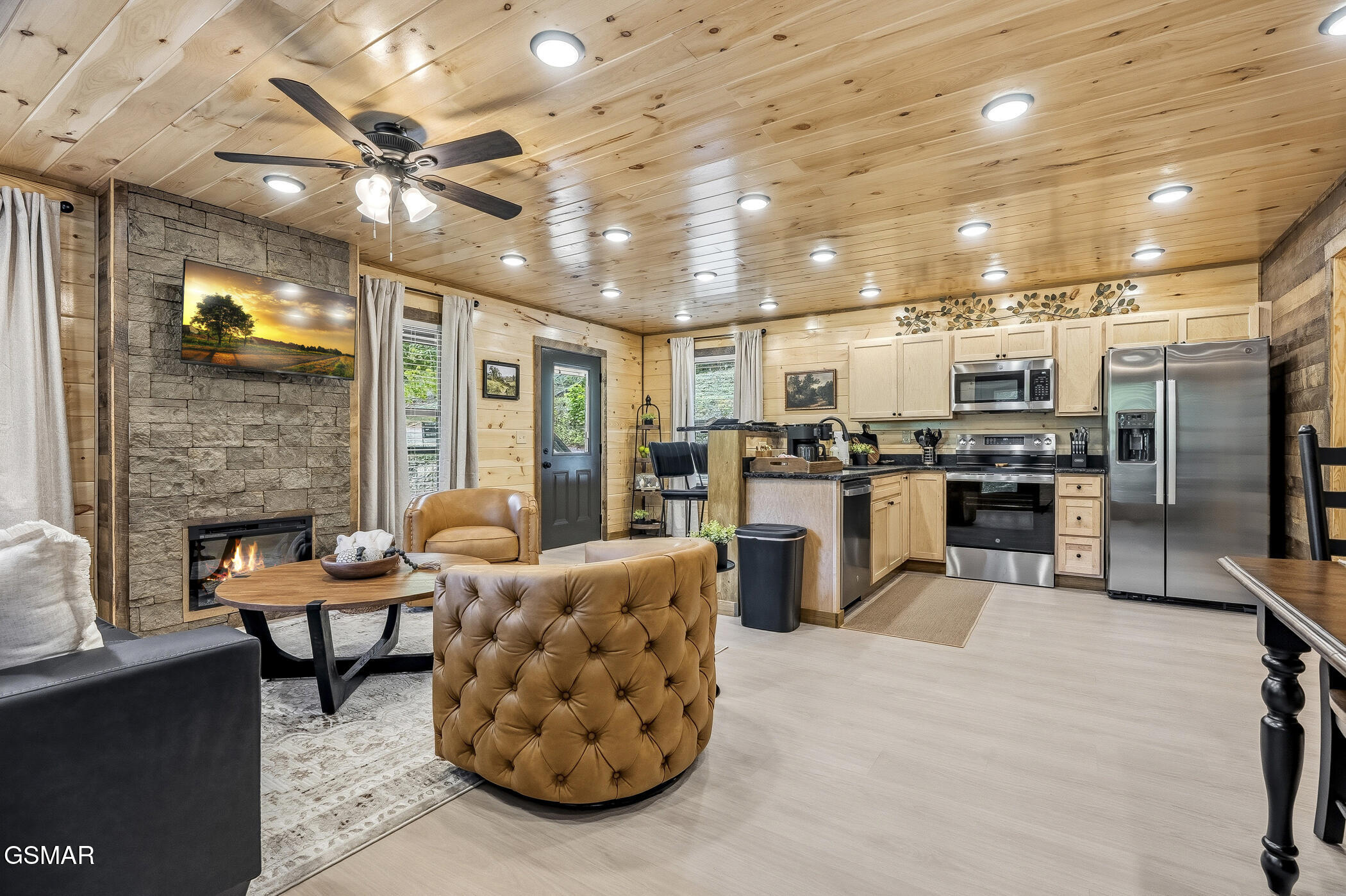 1642 Lake Drive Gatlinburg TN 37738