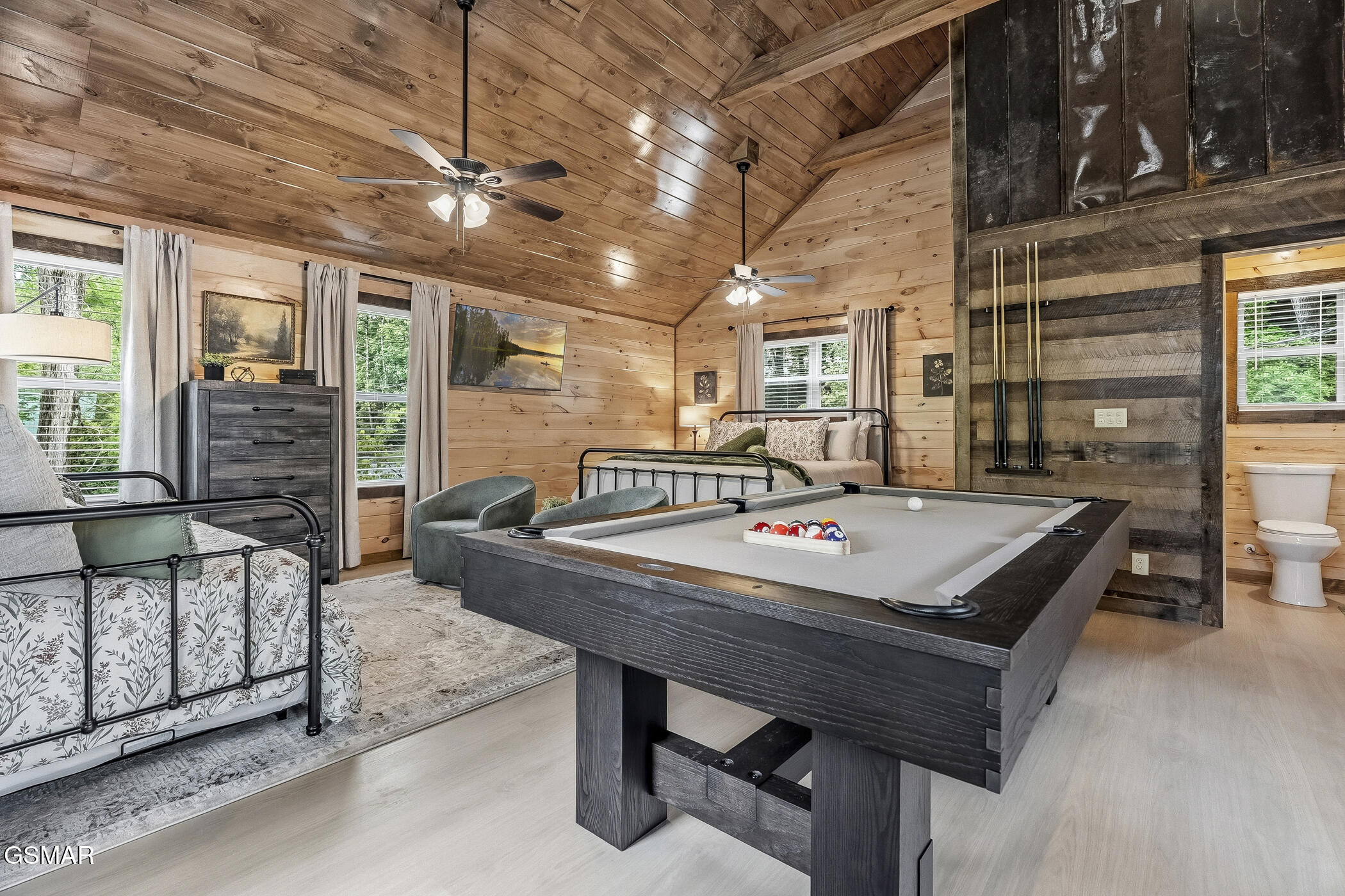 1642 Lake Drive Gatlinburg TN 37738