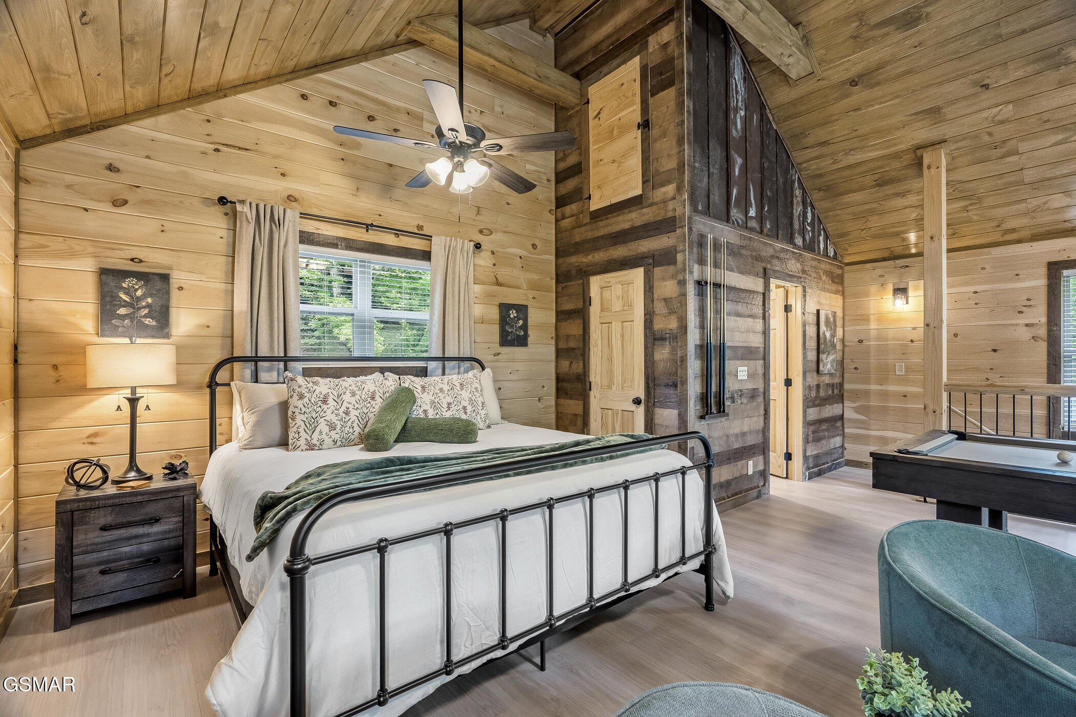 1642 Lake Drive Gatlinburg TN 37738