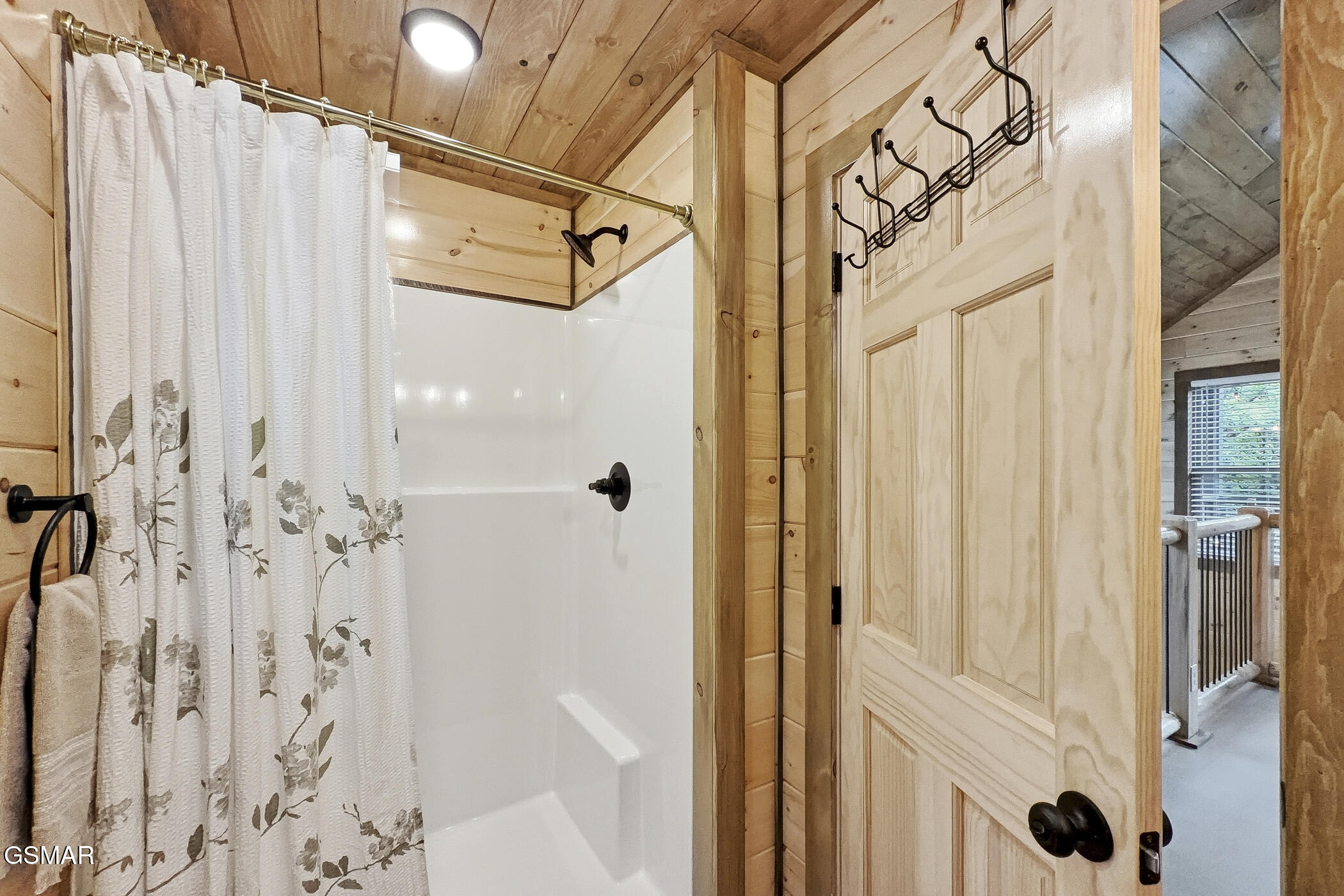 1642 Lake Drive Gatlinburg TN 37738
