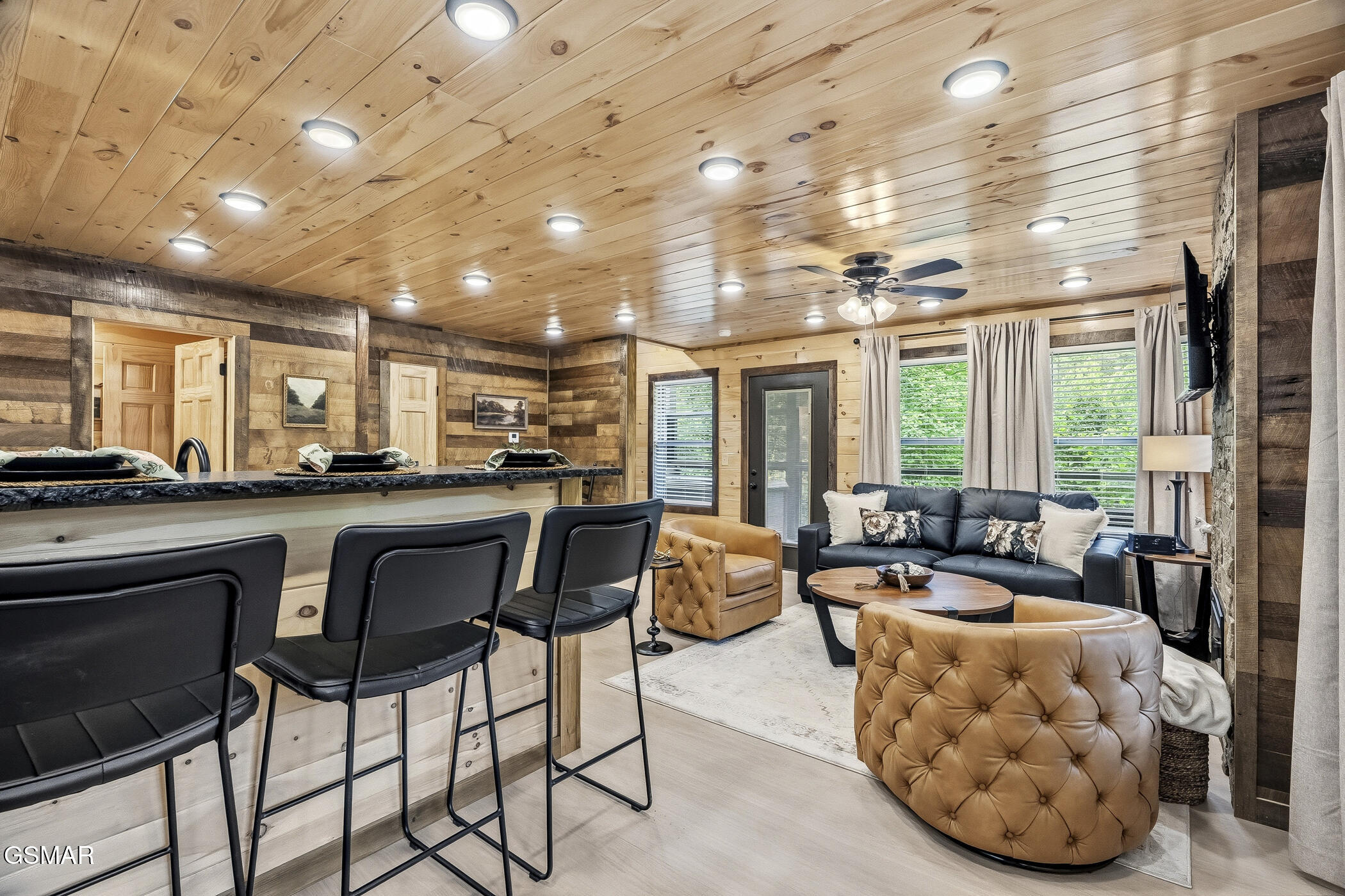 1642 Lake Drive Gatlinburg TN 37738