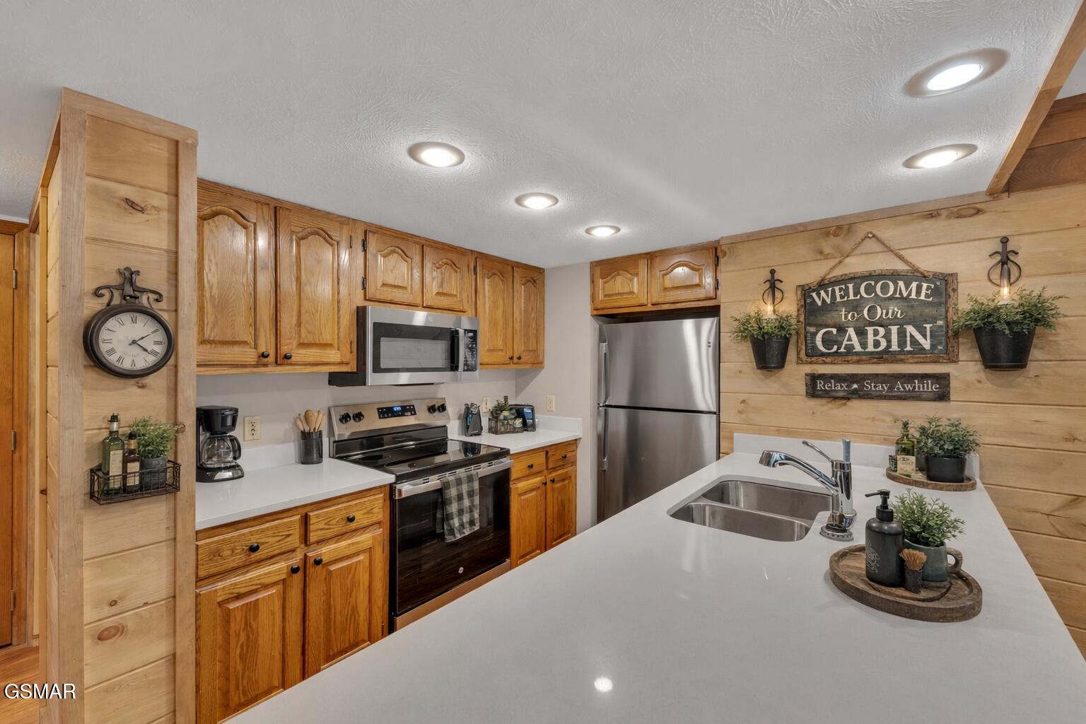 2733 Timber Way Pigeon Forge TN 37863