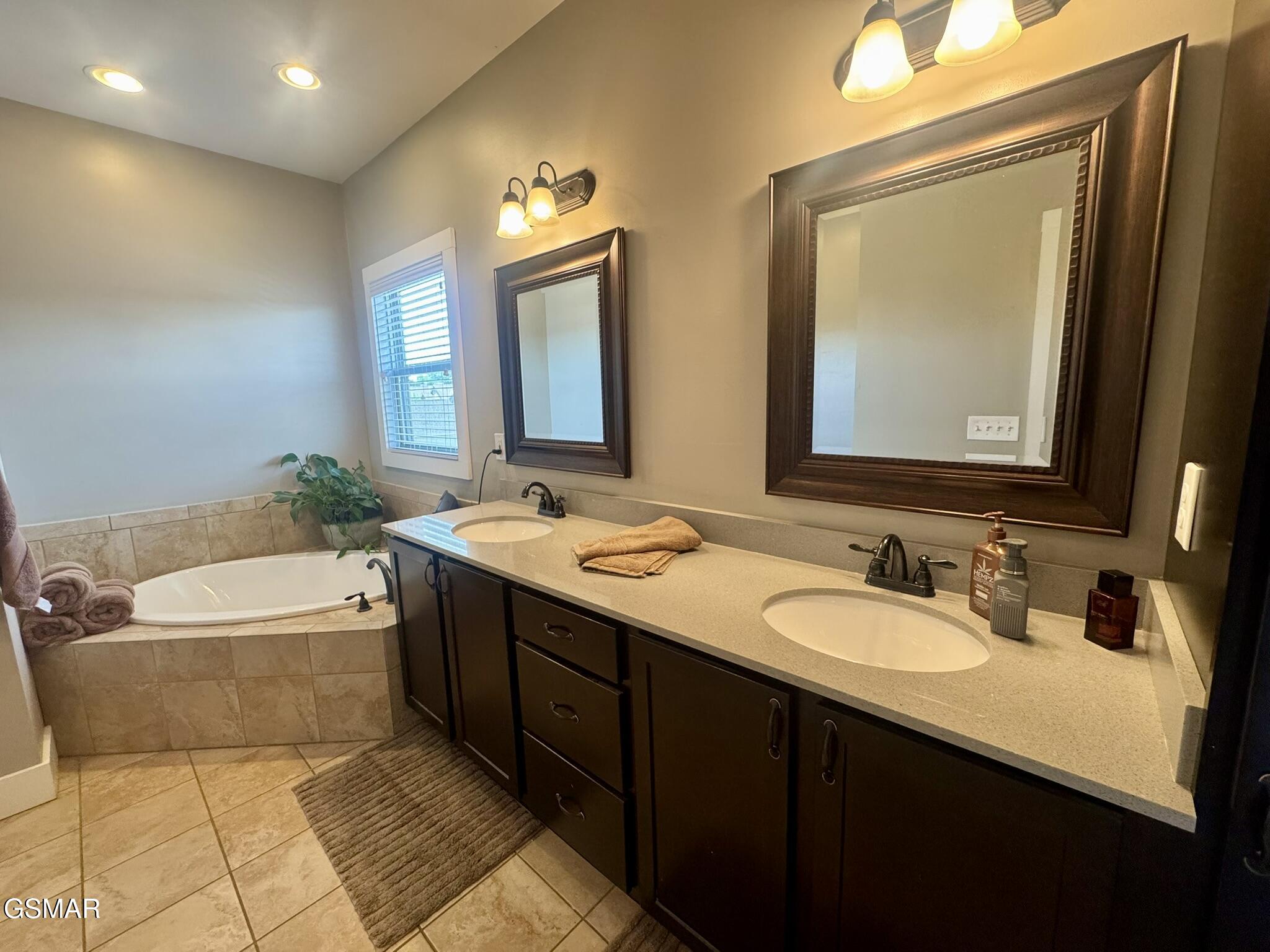 2899 Alden Glenn Court Sevierville TN 37876