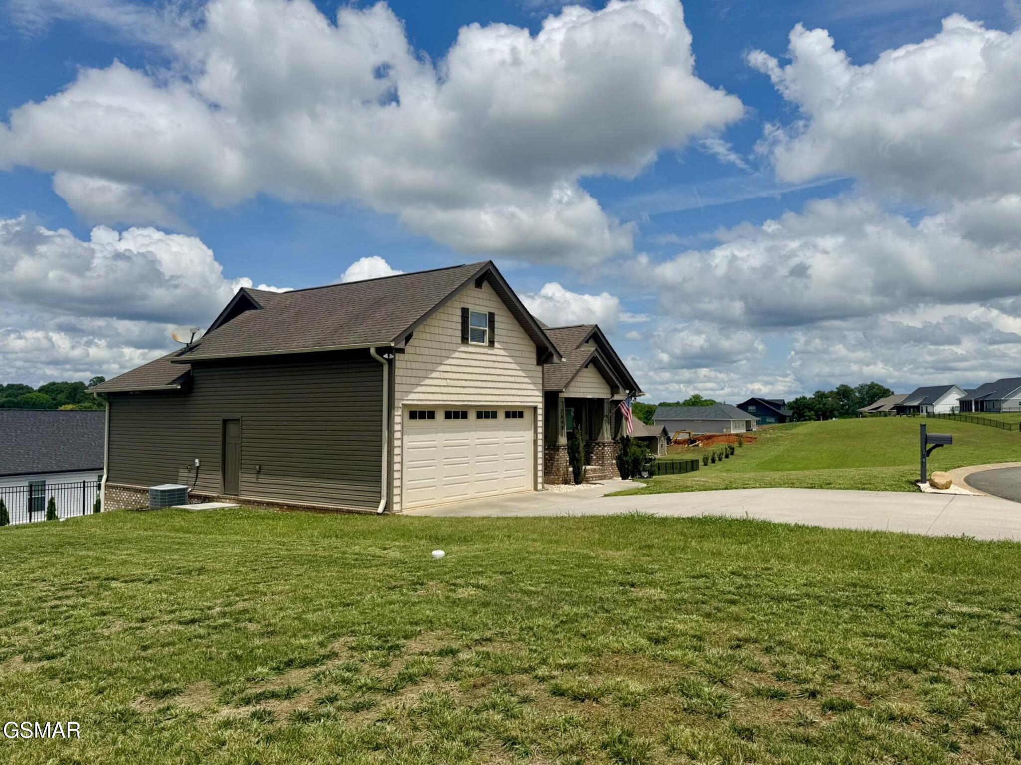 2899 Alden Glenn Court Sevierville TN 37876