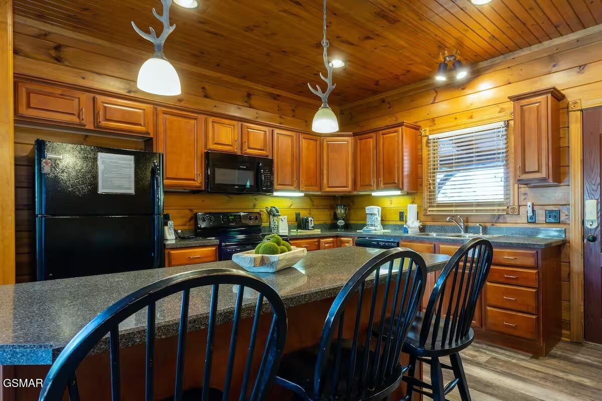 4532 Holly Forest Way Gatlinburg TN 37738