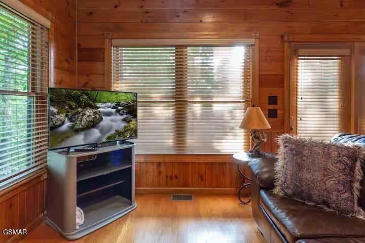 4532 Holly Forest Way Gatlinburg TN 37738