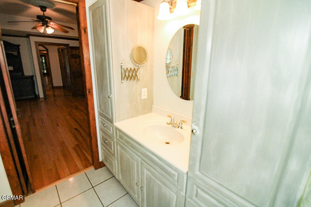 902 Lake View Road Sevierville TN 37876
