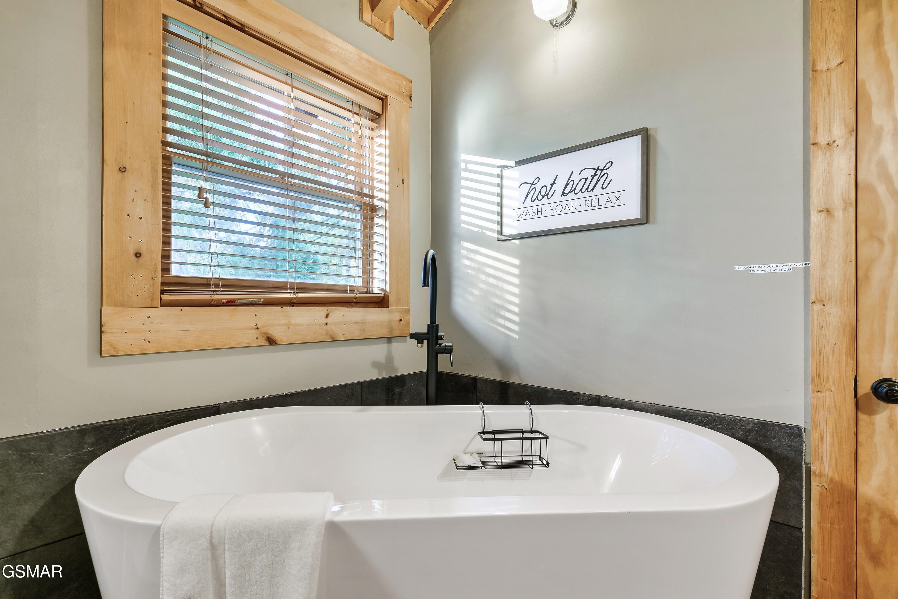 2603 June Bug Way Sevierville TN 37862