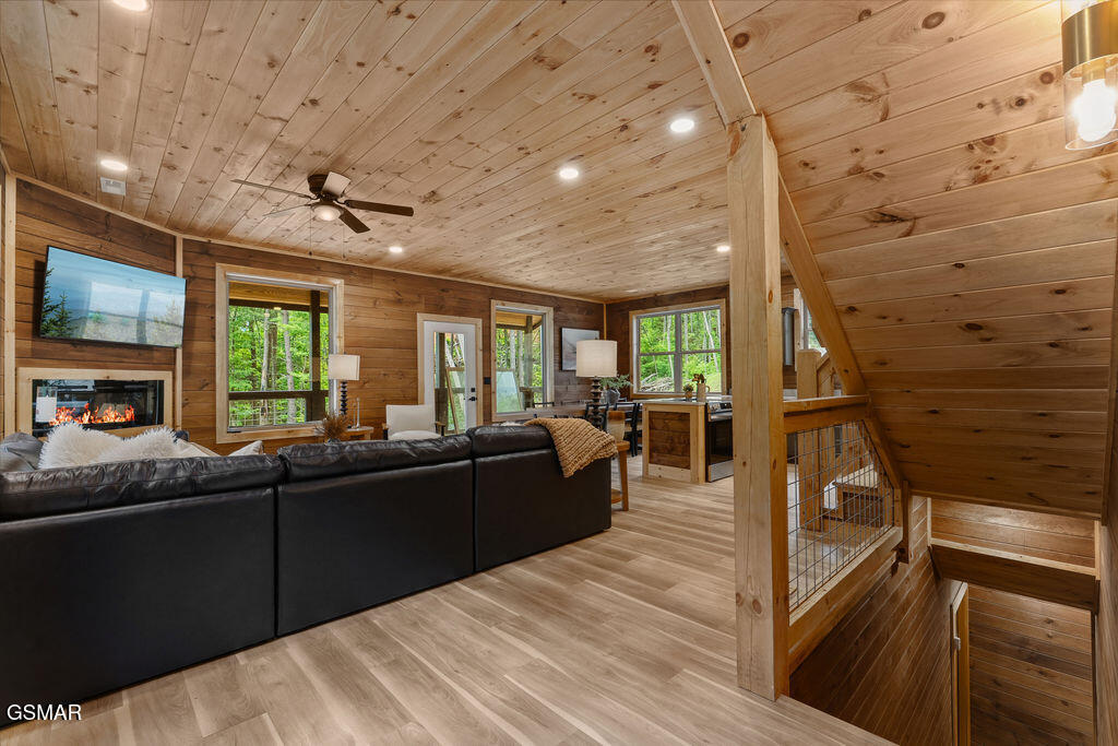 2176 Spurling Road Sevierville TN 37862