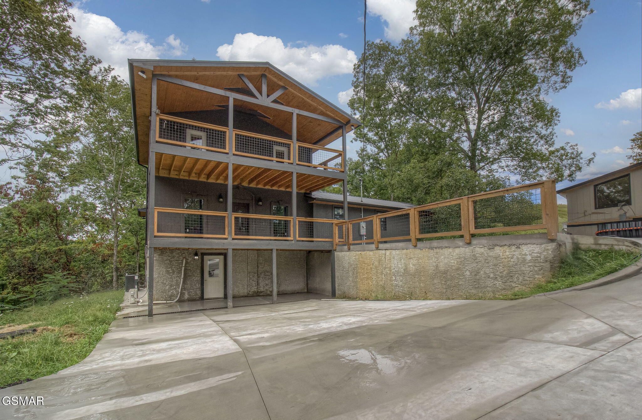 731 Timberlake Circle Sevierville TN 37876