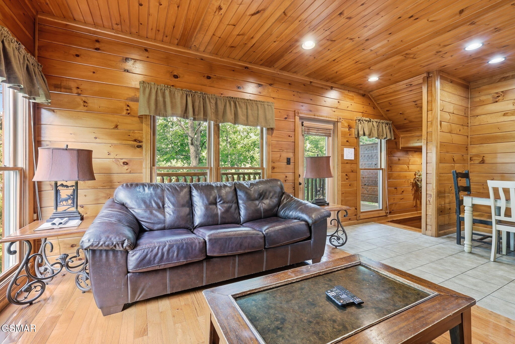 826 Gatlinburg Falls Way Gatlinburg TN 37738