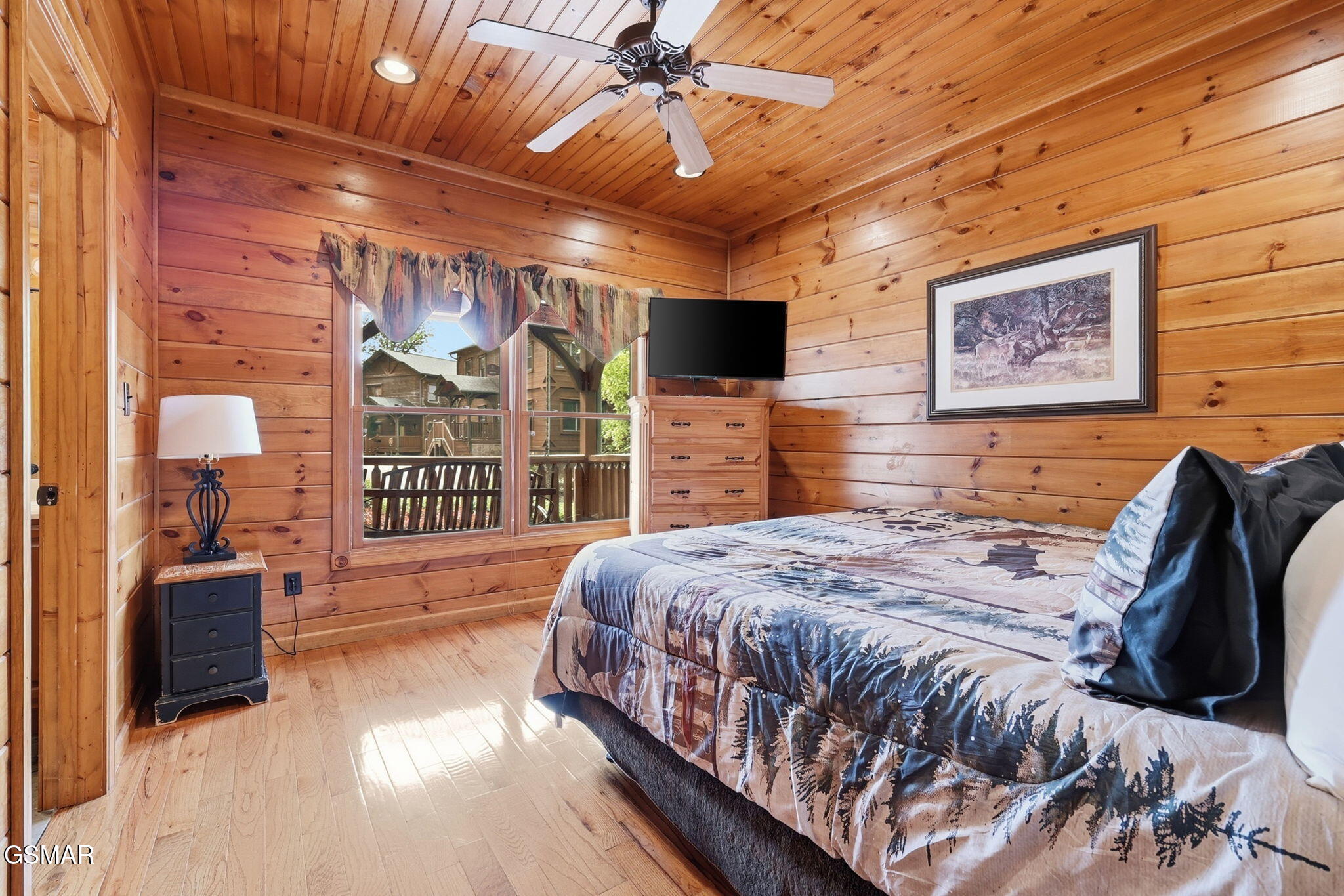826 Gatlinburg Falls Way Gatlinburg TN 37738