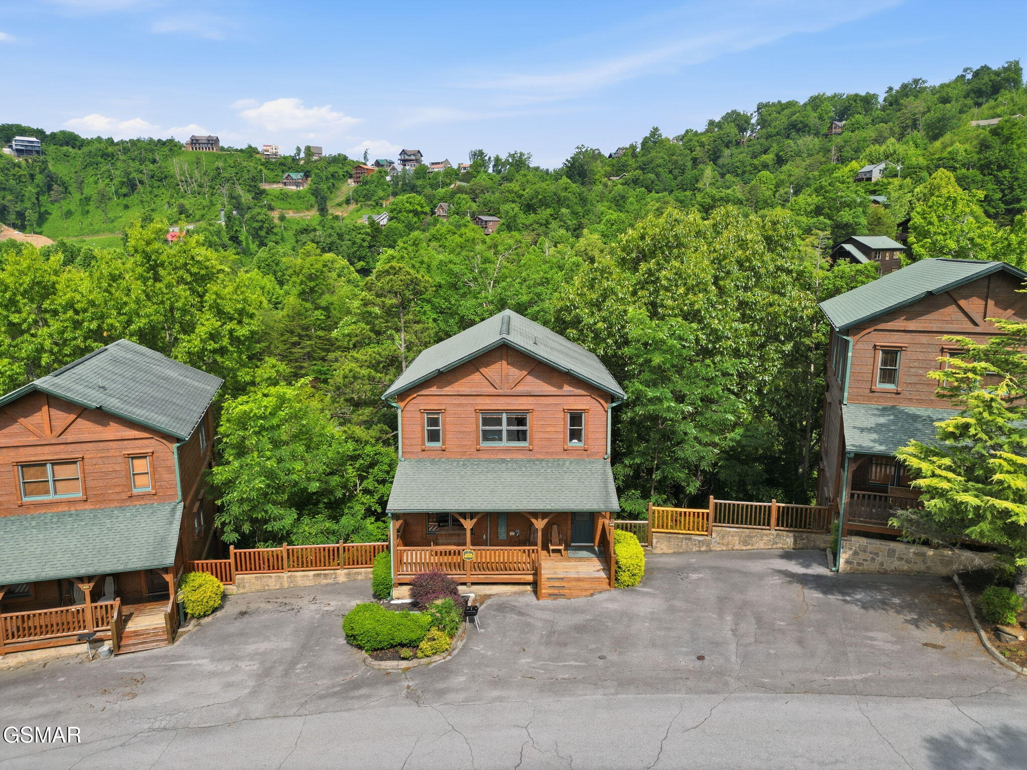 826 Gatlinburg Falls Way Gatlinburg TN 37738