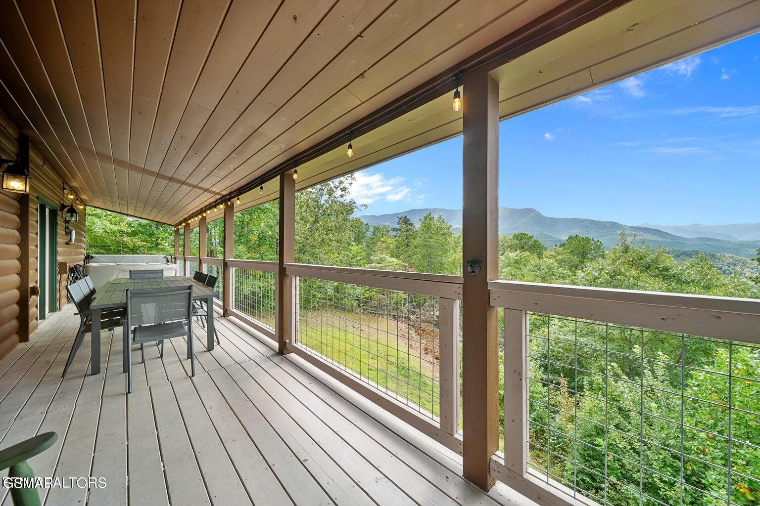 859 Pinnacle Vista Road Gatlinburg TN 37738
