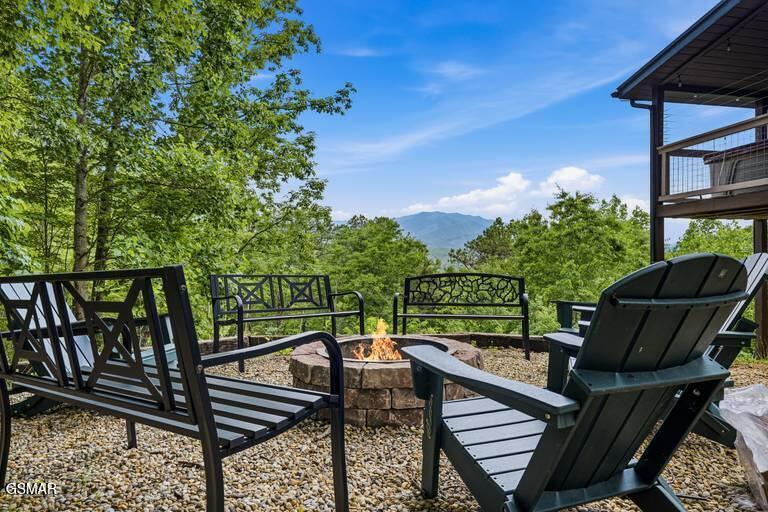 859 Pinnacle Vista Road Gatlinburg TN 37738
