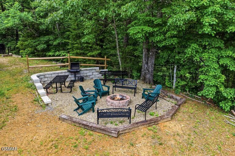 859 Pinnacle Vista Road Gatlinburg TN 37738