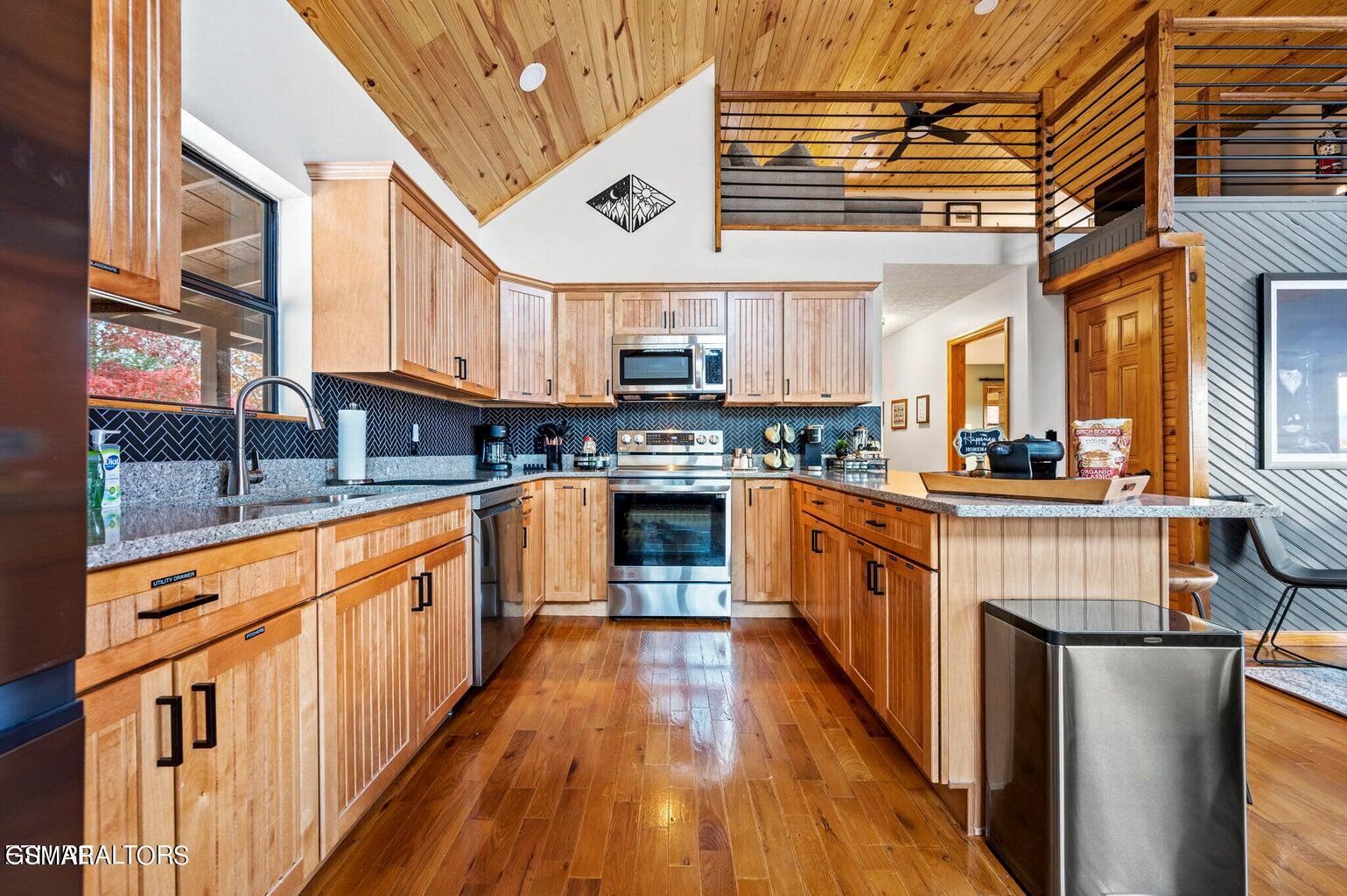 859 Pinnacle Vista Road Gatlinburg TN 37738