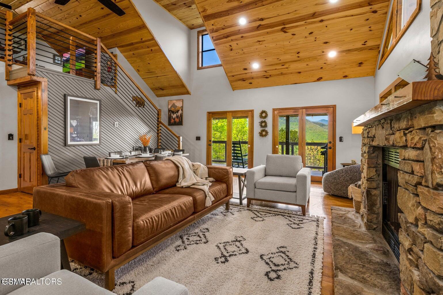 859 Pinnacle Vista Road Gatlinburg TN 37738
