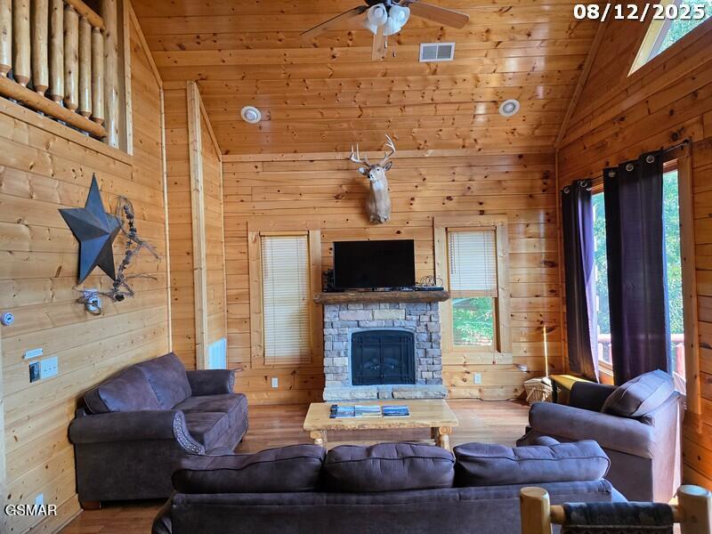 2709 Misty Blue Mountain Drive Sevierville TN 37876