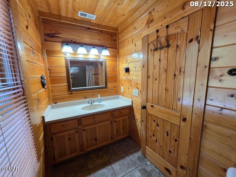 2709 Misty Blue Mountain Drive Sevierville TN 37876