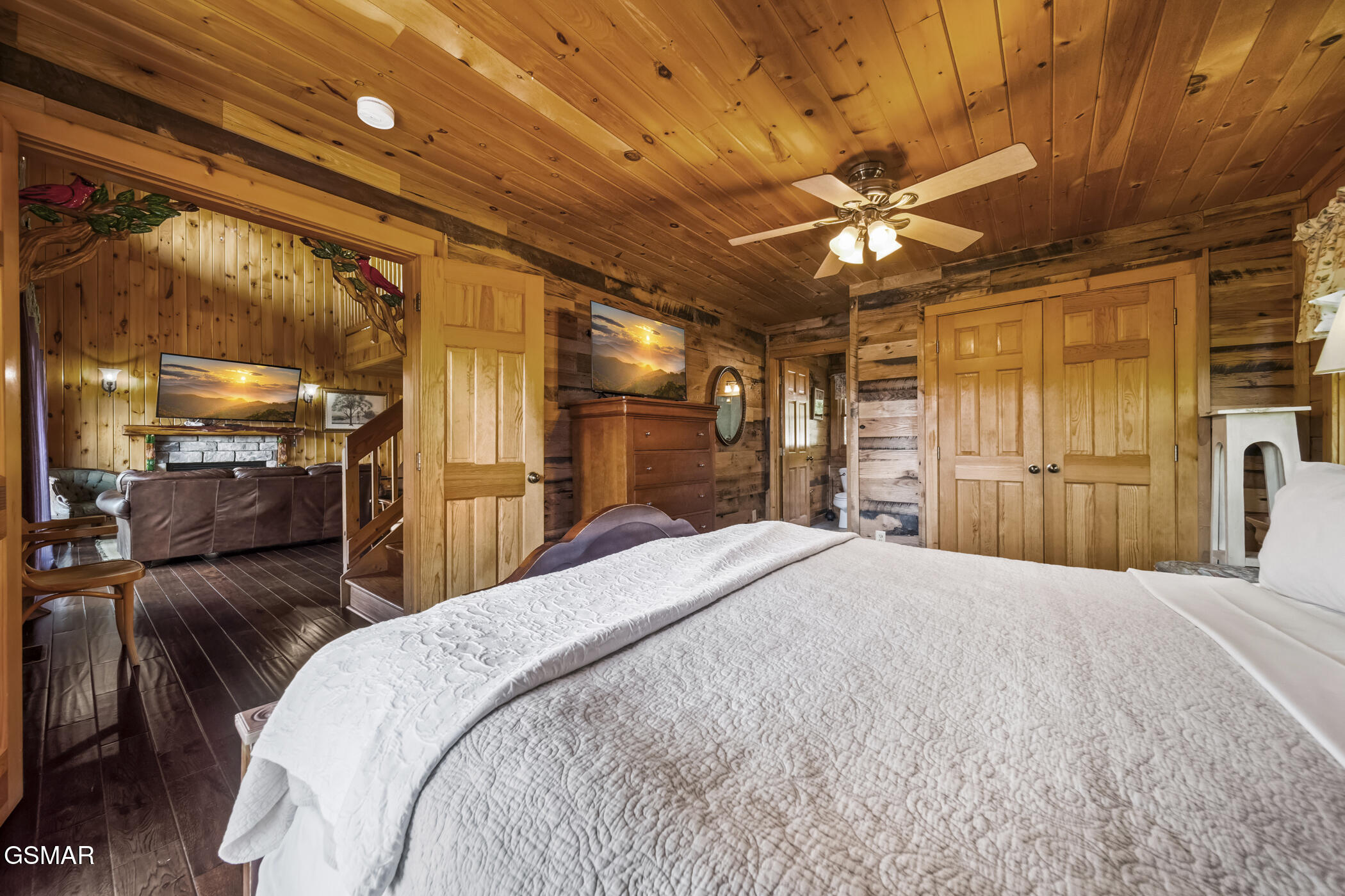 838 Bear Run Way Sevierville TN 37862