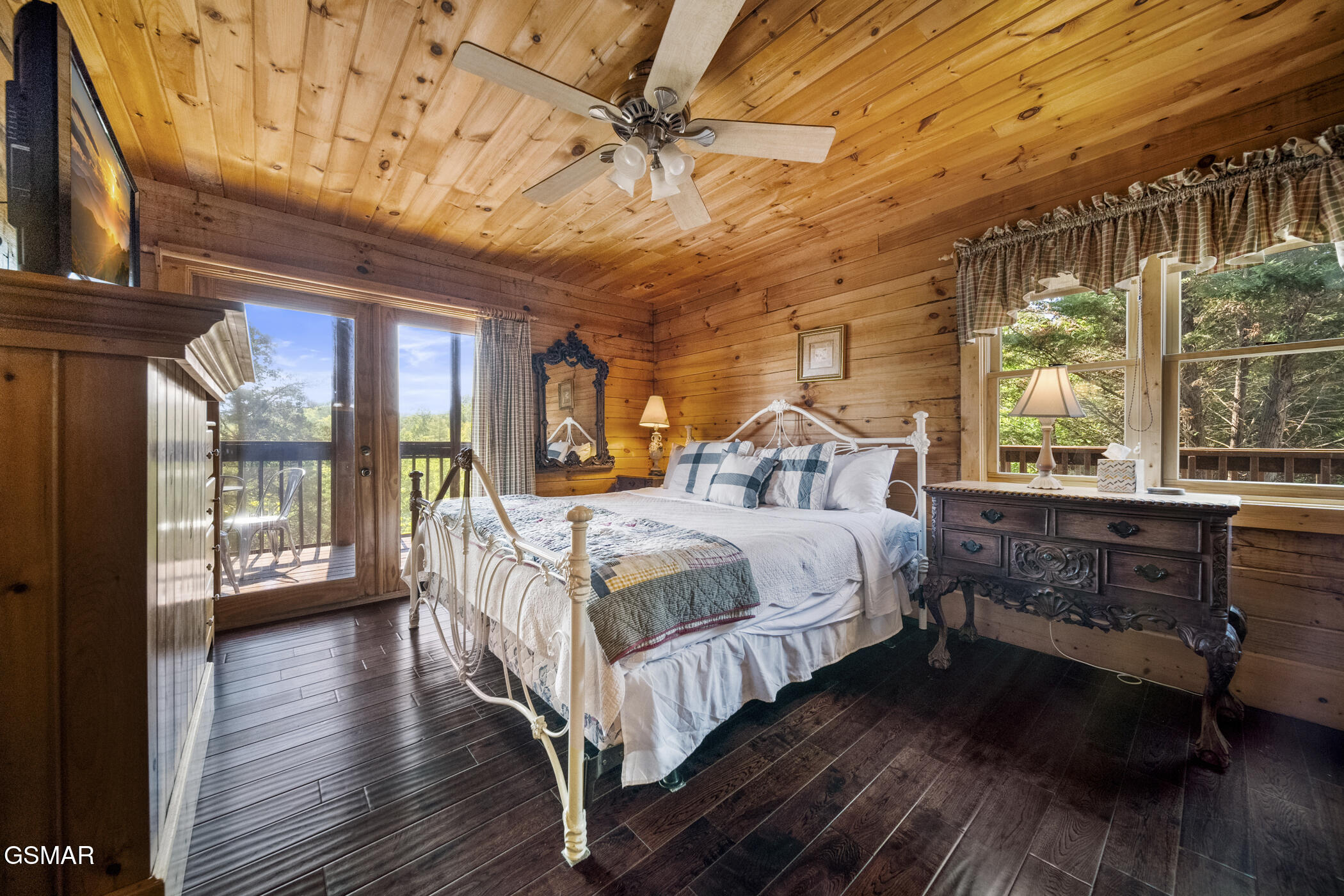 838 Bear Run Way Sevierville TN 37862