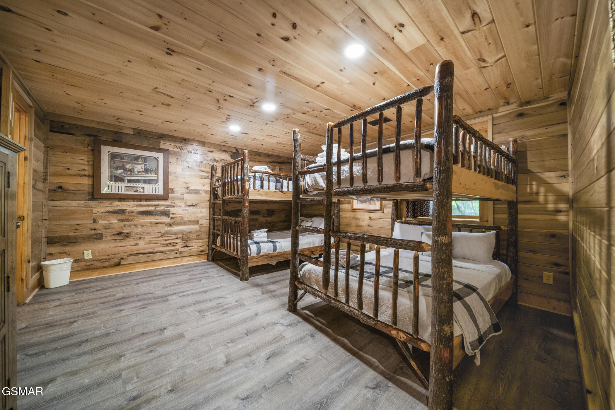 838 Bear Run Way Sevierville TN 37862